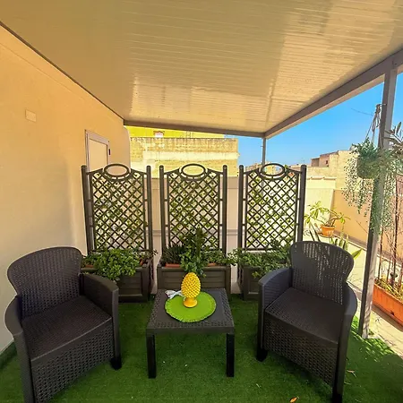 Terrace Apartment *